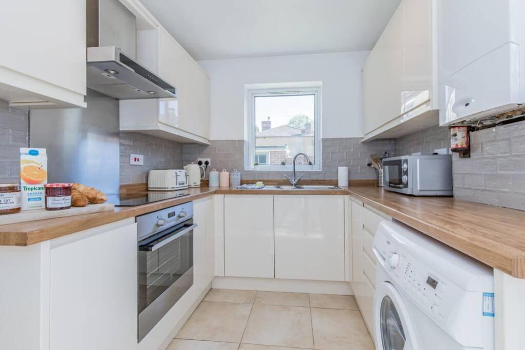 Stylish Townhouse In The Heart Of Summertown Oxford Ngoại thất bức ảnh
